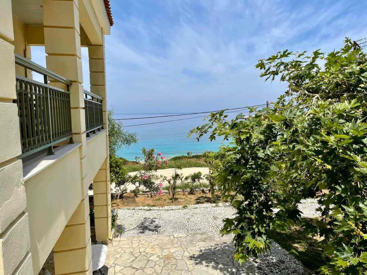 Petani Beach Suites Vóvikesz Kültér fotó